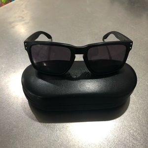 Oakley Holbrook Sunglasses in Black
